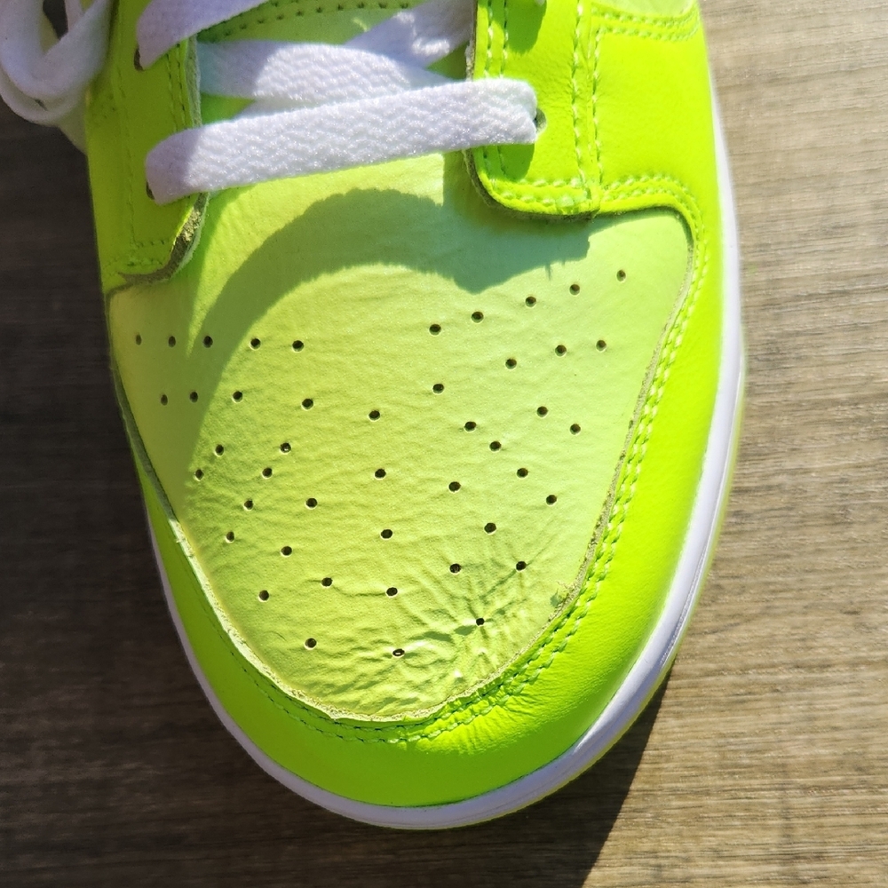Nike Bright Lime Green Sneakers - Picture 3 of 5